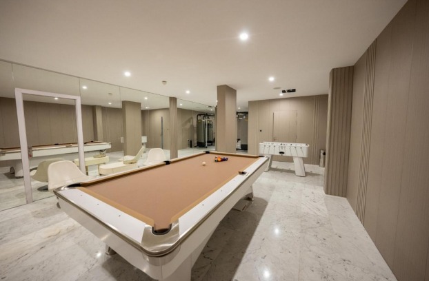 10 Bedrooms Villa at the Palm Jumeirah full screen image