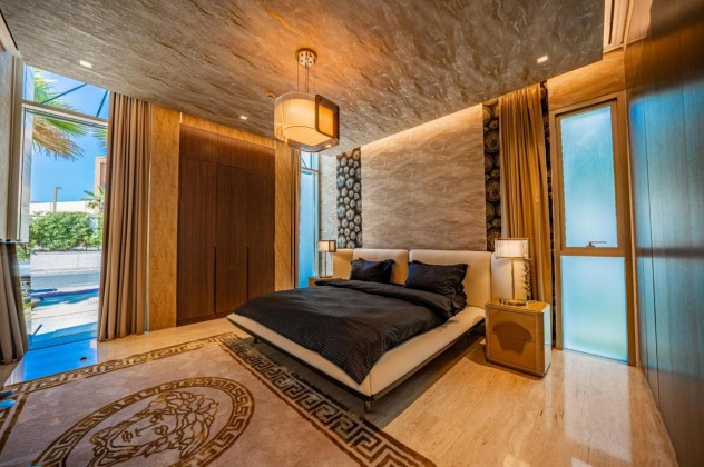 10 Bedrooms Villa at the Palm Jumeirah