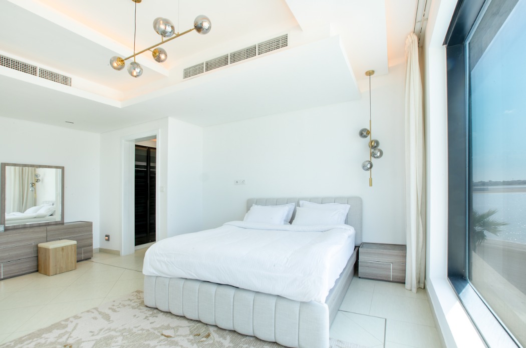 6 Bedroom Villa at the Palm Jumeirah full screen image