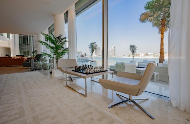 10 Bedrooms Villa at the Palm Jumeirah full screen image