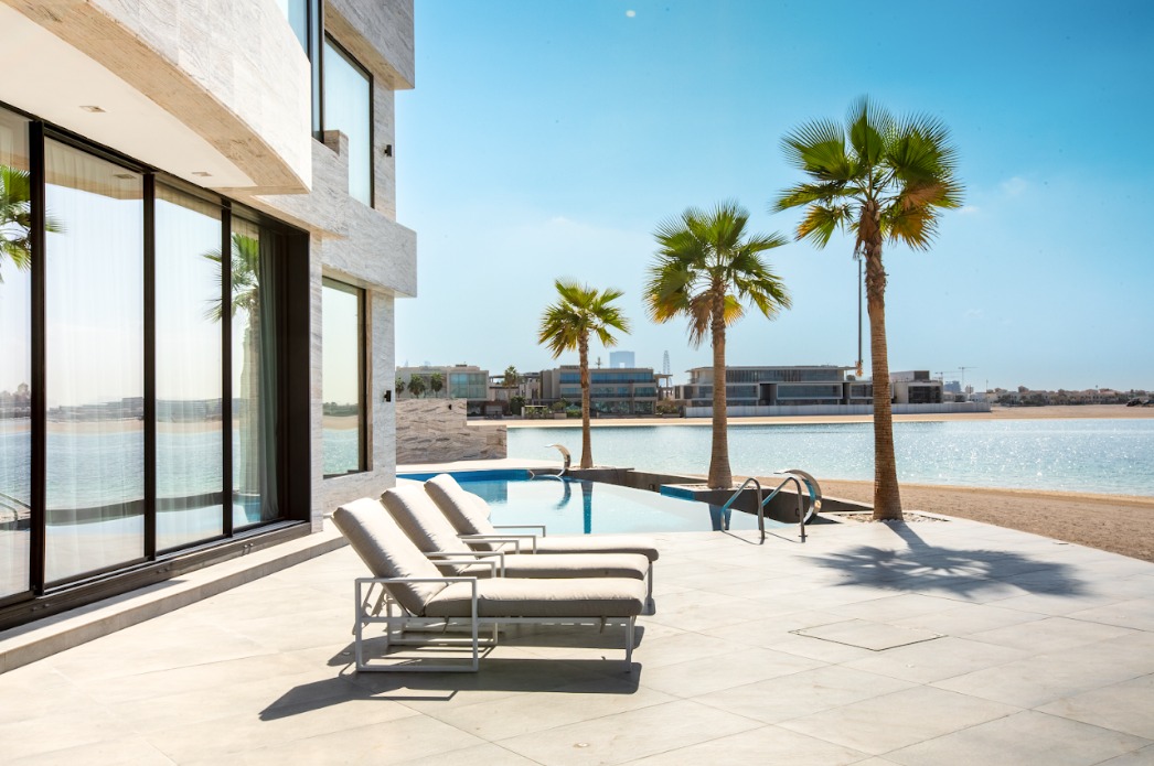 6 Bedroom Villa at the Palm Jumeirah gallery image
