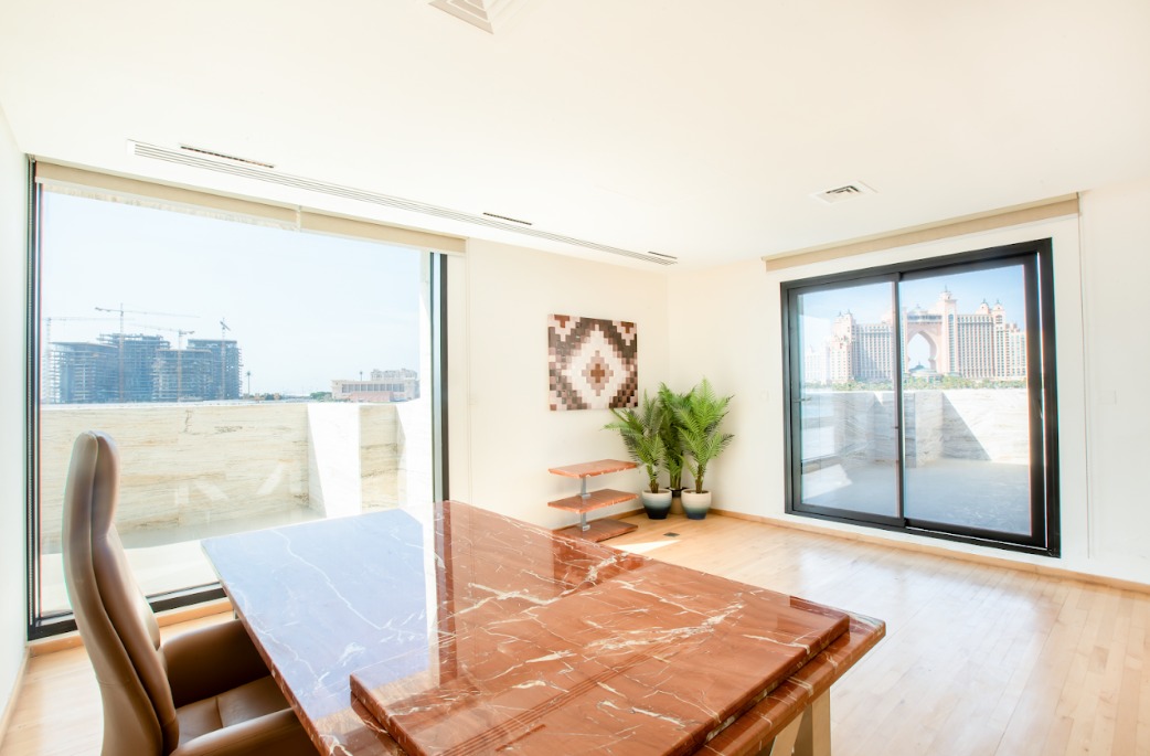 6 Bedroom Villa at the Palm Jumeirah full screen image