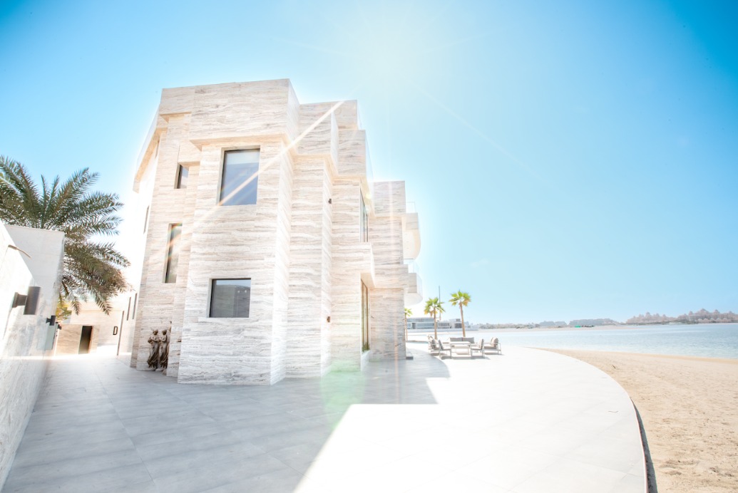 6 Bedroom Villa at the Palm Jumeirah full screen image