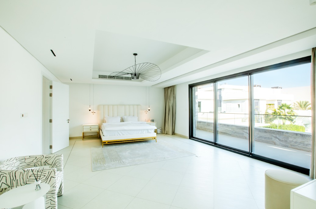 6 Bedroom Villa at the Palm Jumeirah full screen image