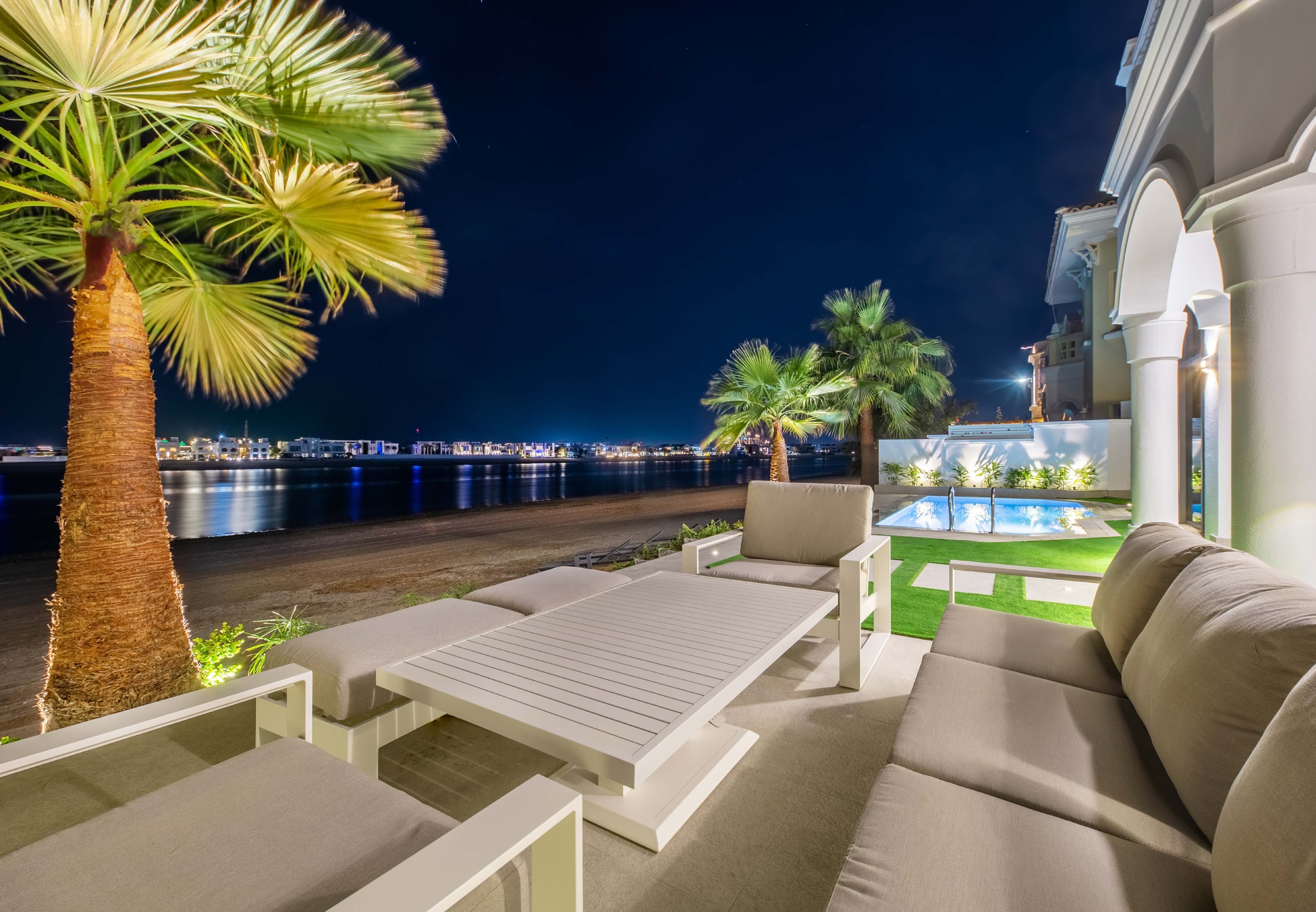 5 Bedroom Villa at the Palm Jumeirah full screen image