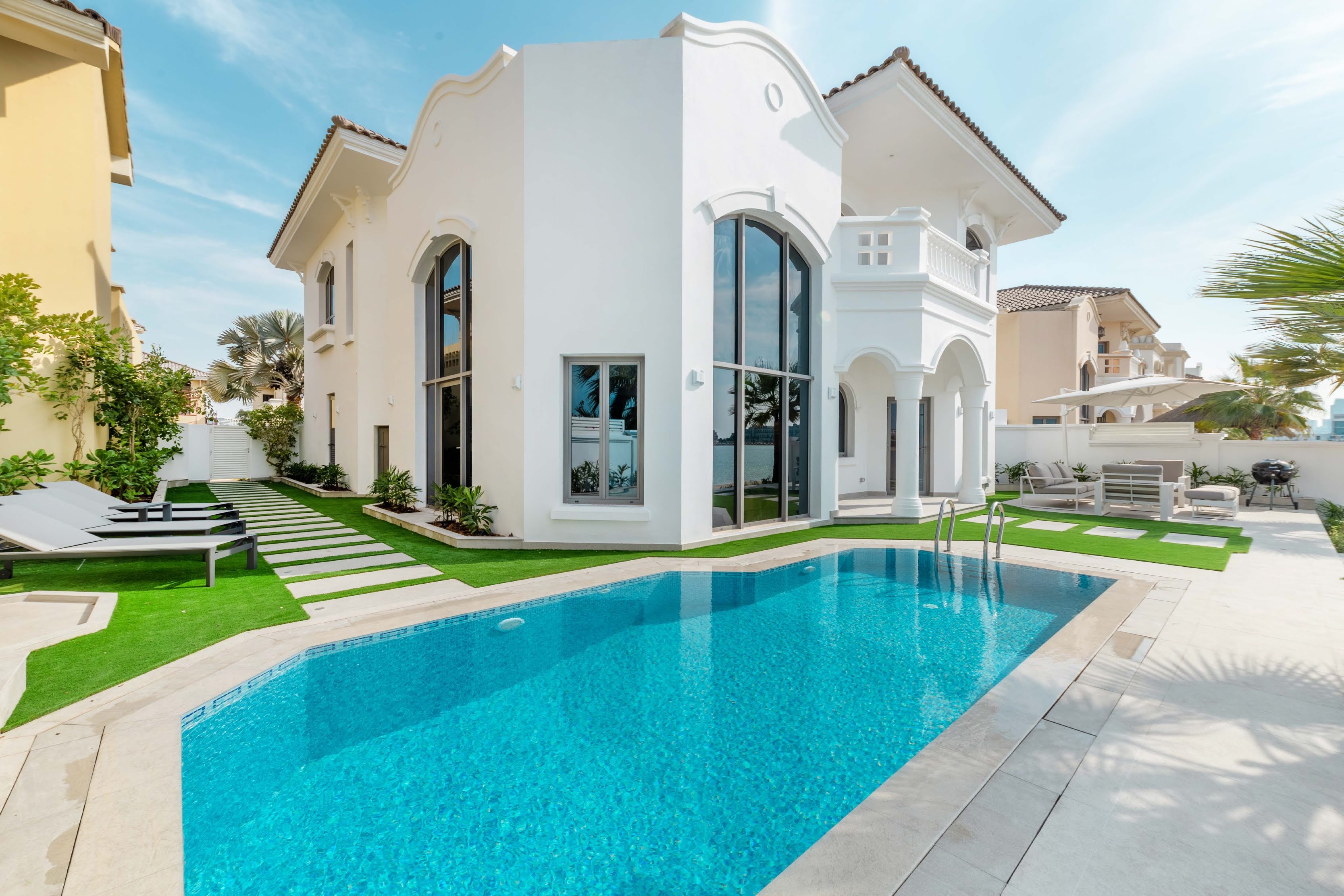 5 Bedroom Villa at the Palm Jumeirah full screen image