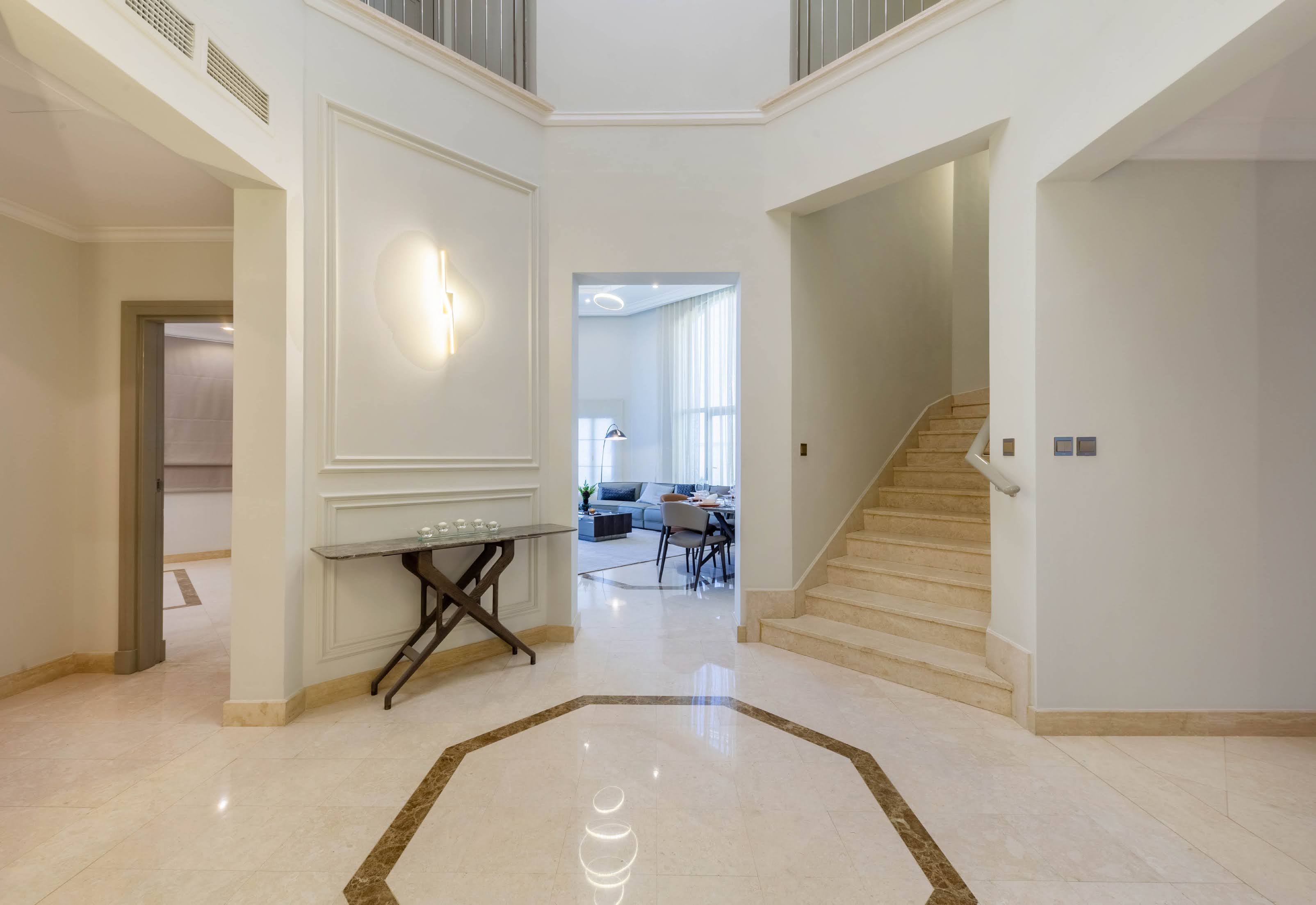 5 Bedroom Villa at the Palm Jumeirah full screen image