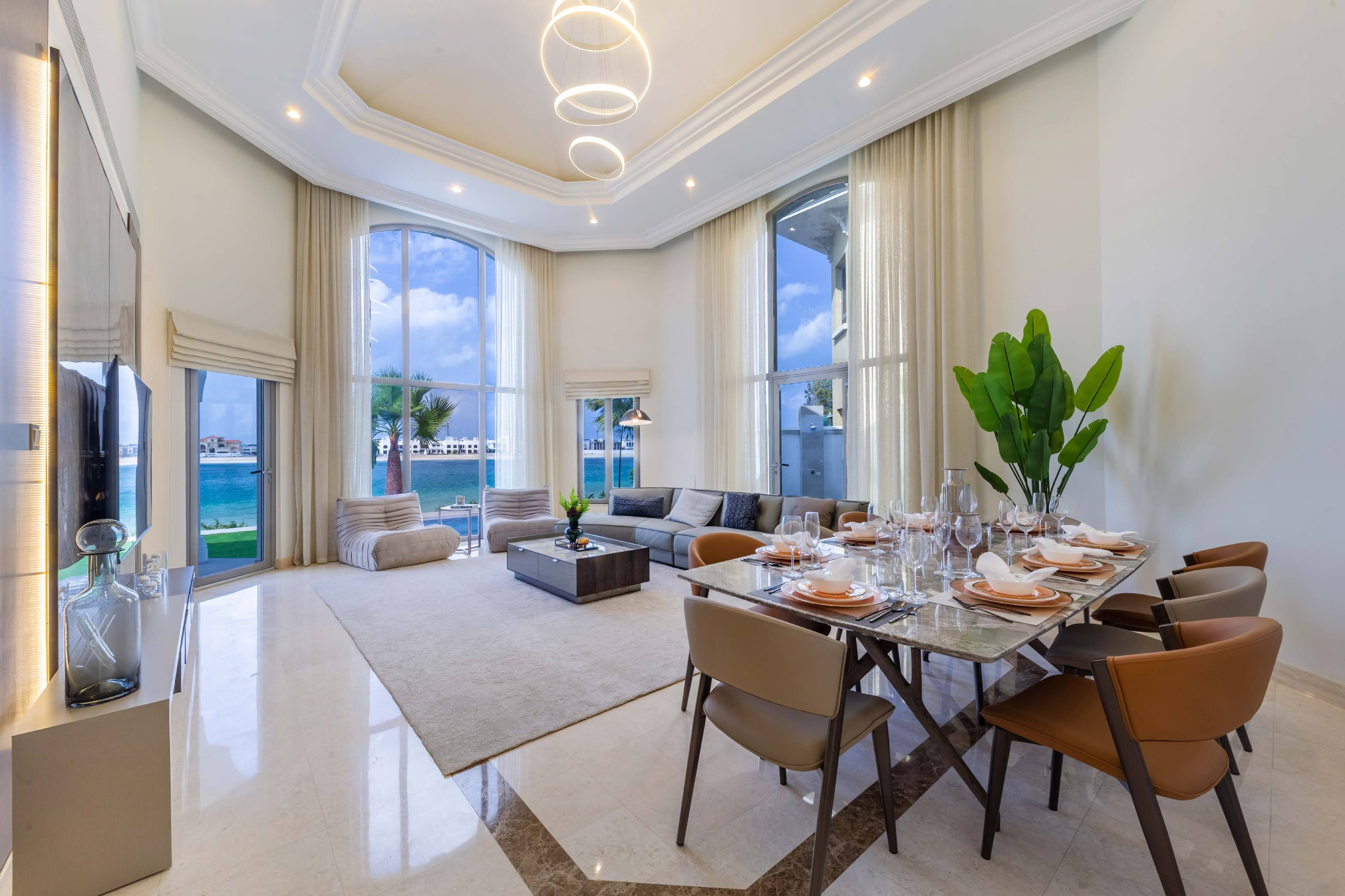 5 Bedroom Villa at the Palm Jumeirah full screen image