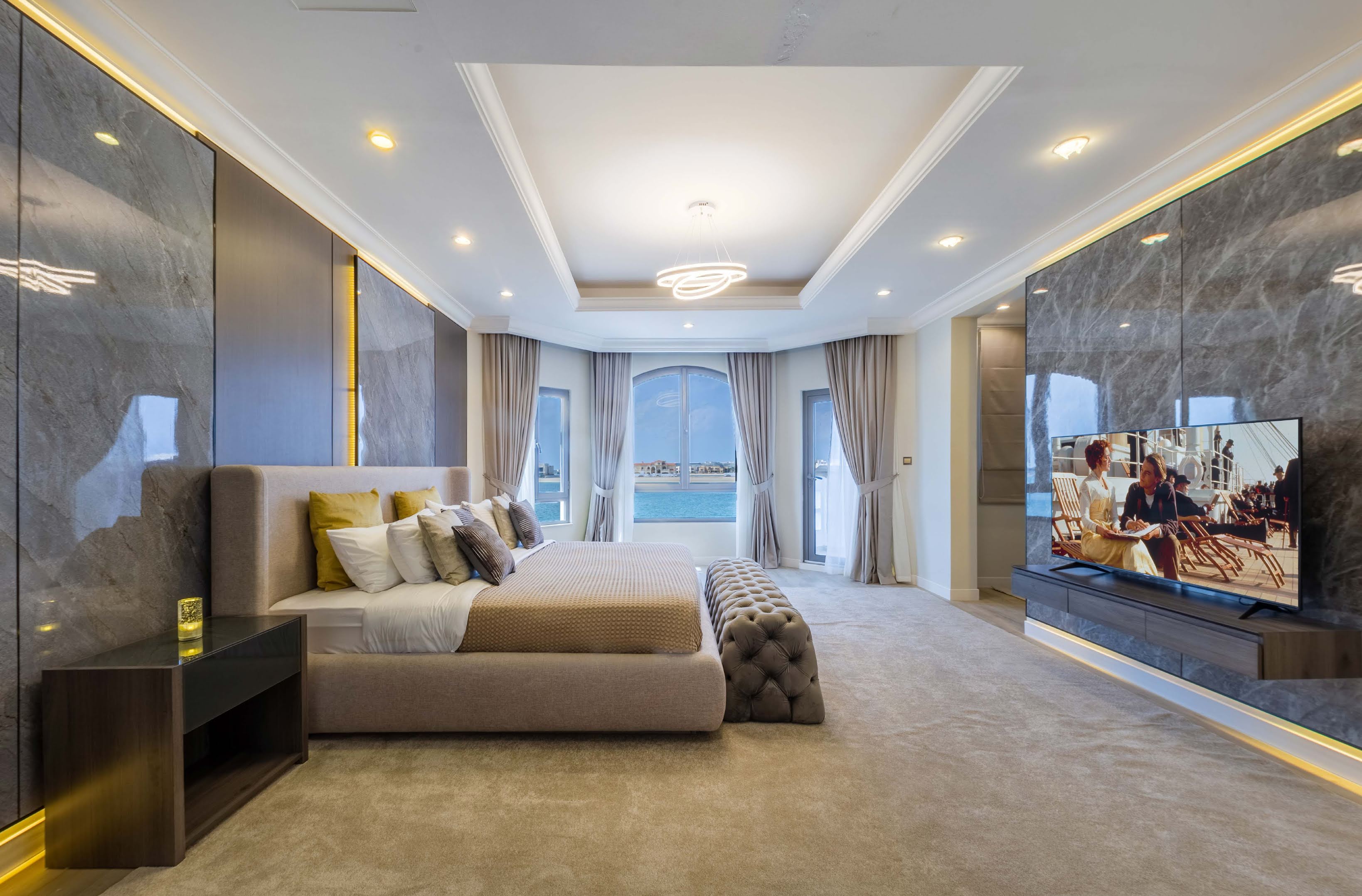 5 Bedroom Villa at the Palm Jumeirah full screen image