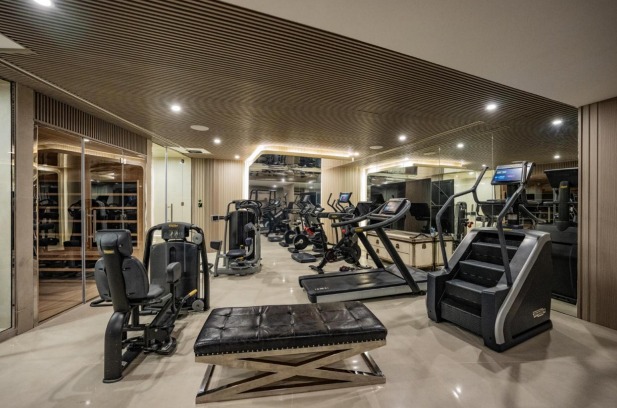 10 Bedrooms Villa at the Palm Jumeirah full screen image